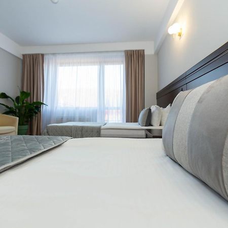 Hotel Restaurant Alesia Корунка Экстерьер фото