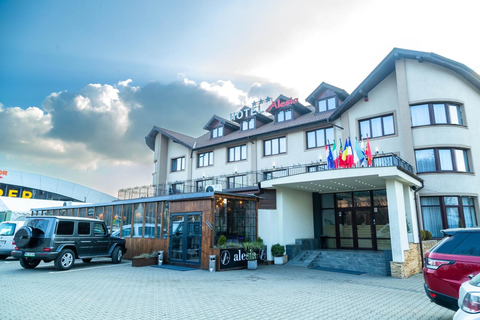 Hotel Restaurant Alesia Корунка Экстерьер фото
